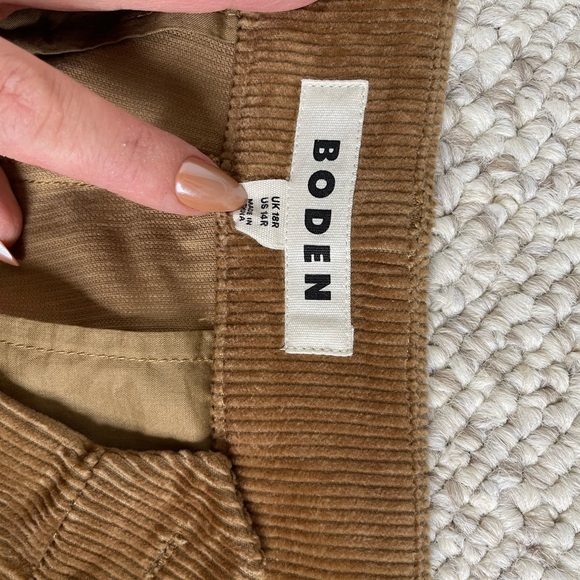 Boden size 14 corduroy pant - Picture 5 of 5